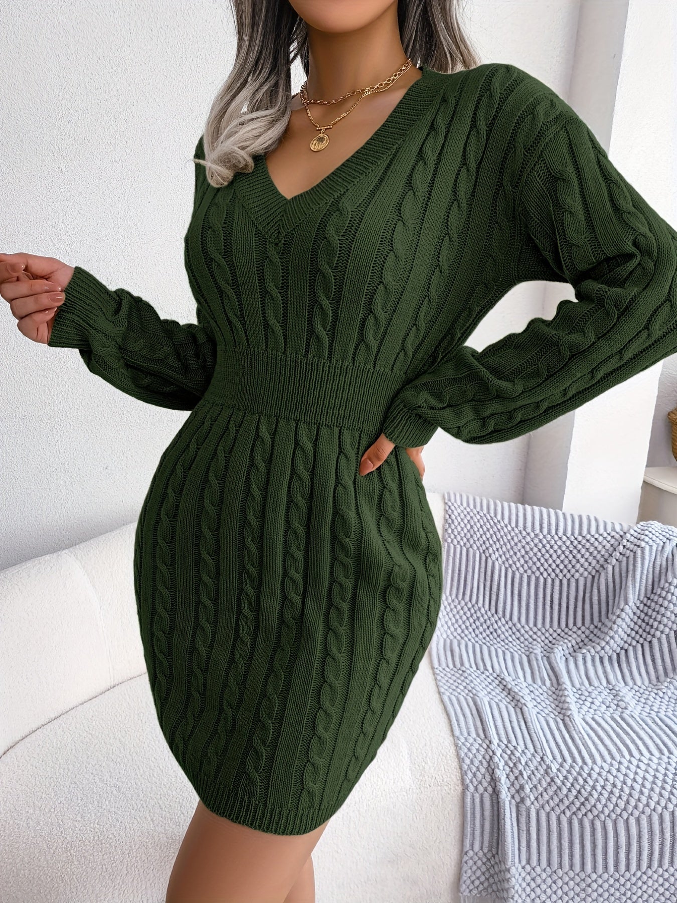 Vestido de malha com cintura torcida em cânhamo, de cor sólida, estilo hip